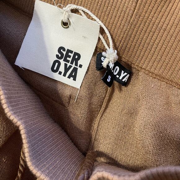 Ser.O.Ya Retrofete NWT Size Small Mens Two Toned Sandra Jogger in Camel - Picture 7 of 8